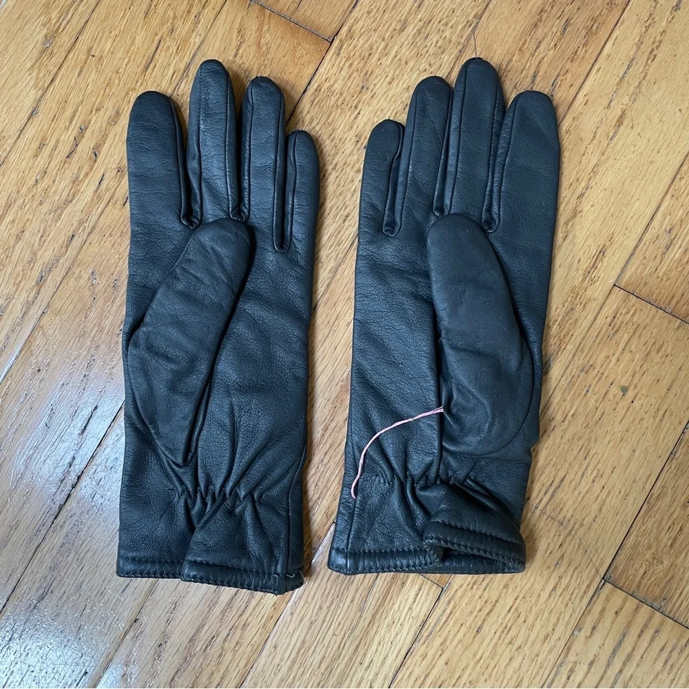 Women's Elegant Gray Lined Leather Gloves NWOT